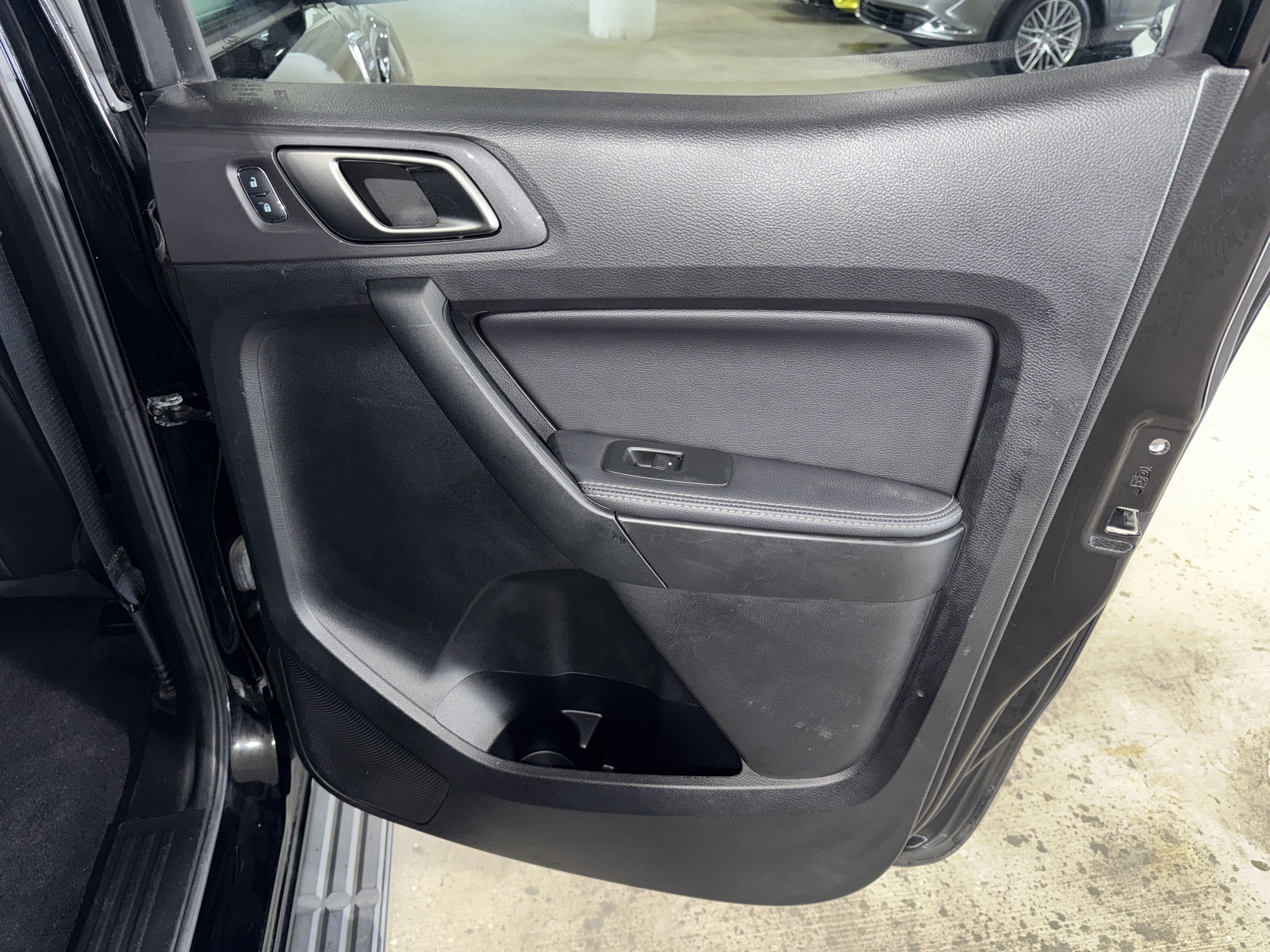 Used 2019 Ford Ranger Lariat w/ Bed Utility Package RWD image 11