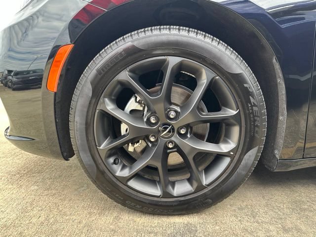 Used 2025 Chrysler Pacifica Limited FWD image 21