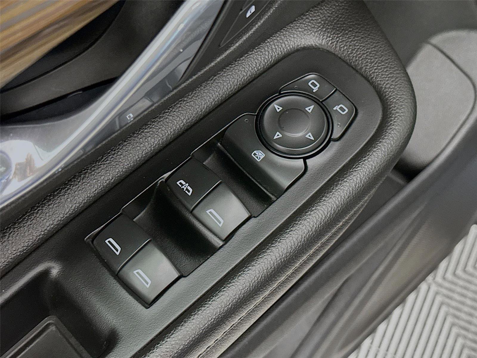 Used 2019 GMC Terrain SLE w/ Driver Convenience Package image 20