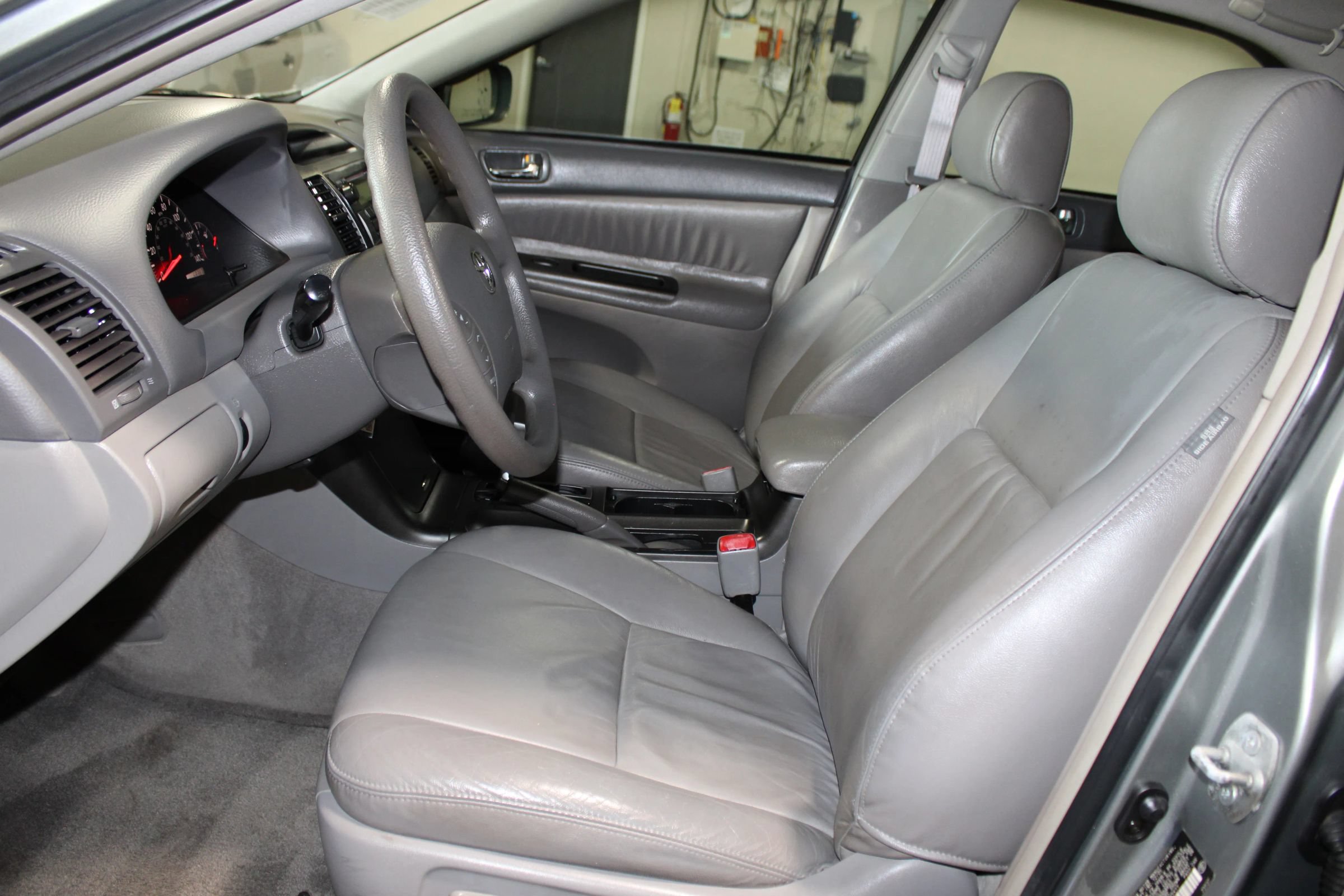 Used 2006 Toyota Camry LE FWD image 20
