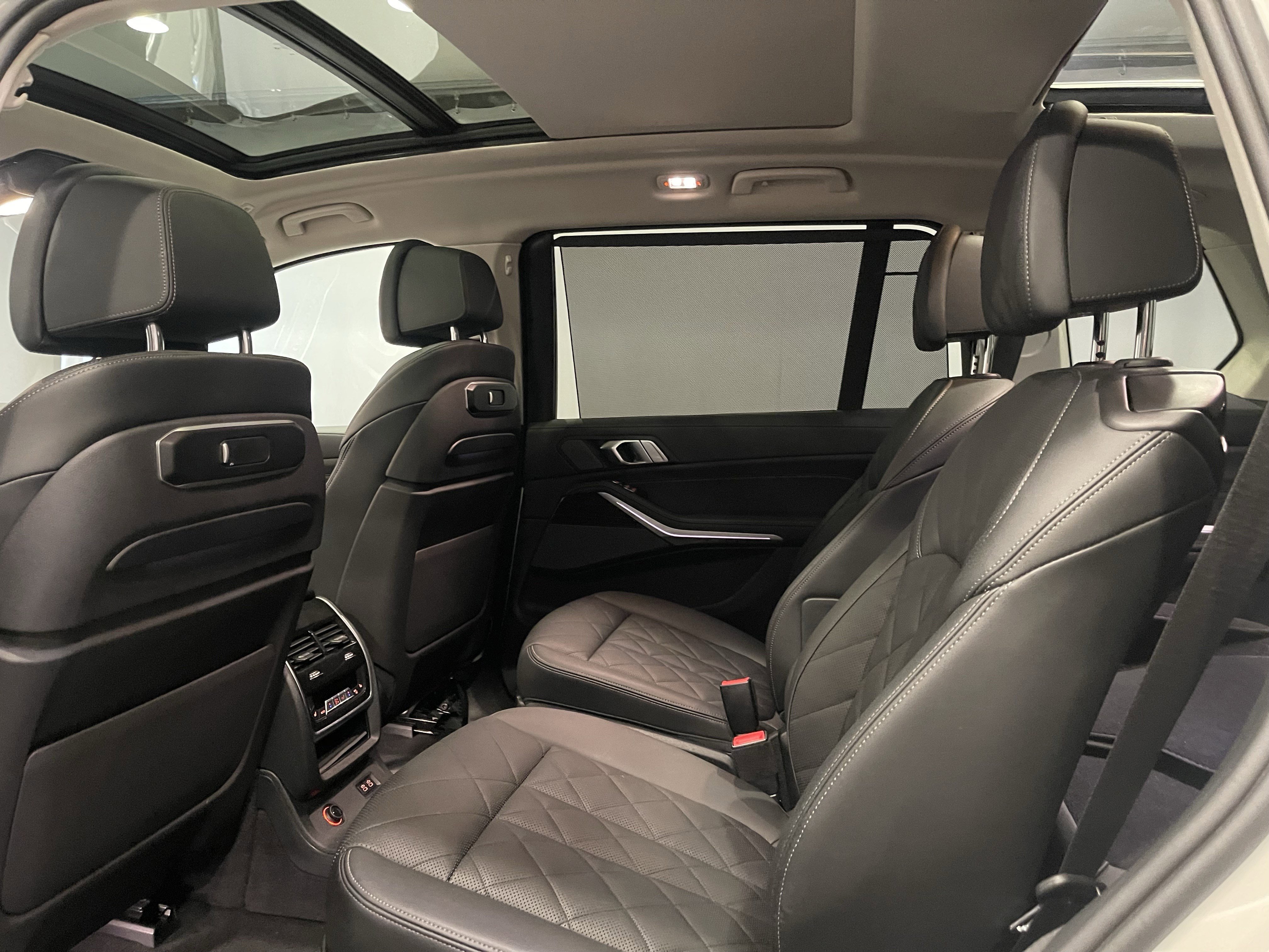 Certified 2024 BMW X7 xDrive40i w/ Premium Package AWD/4WD image 23