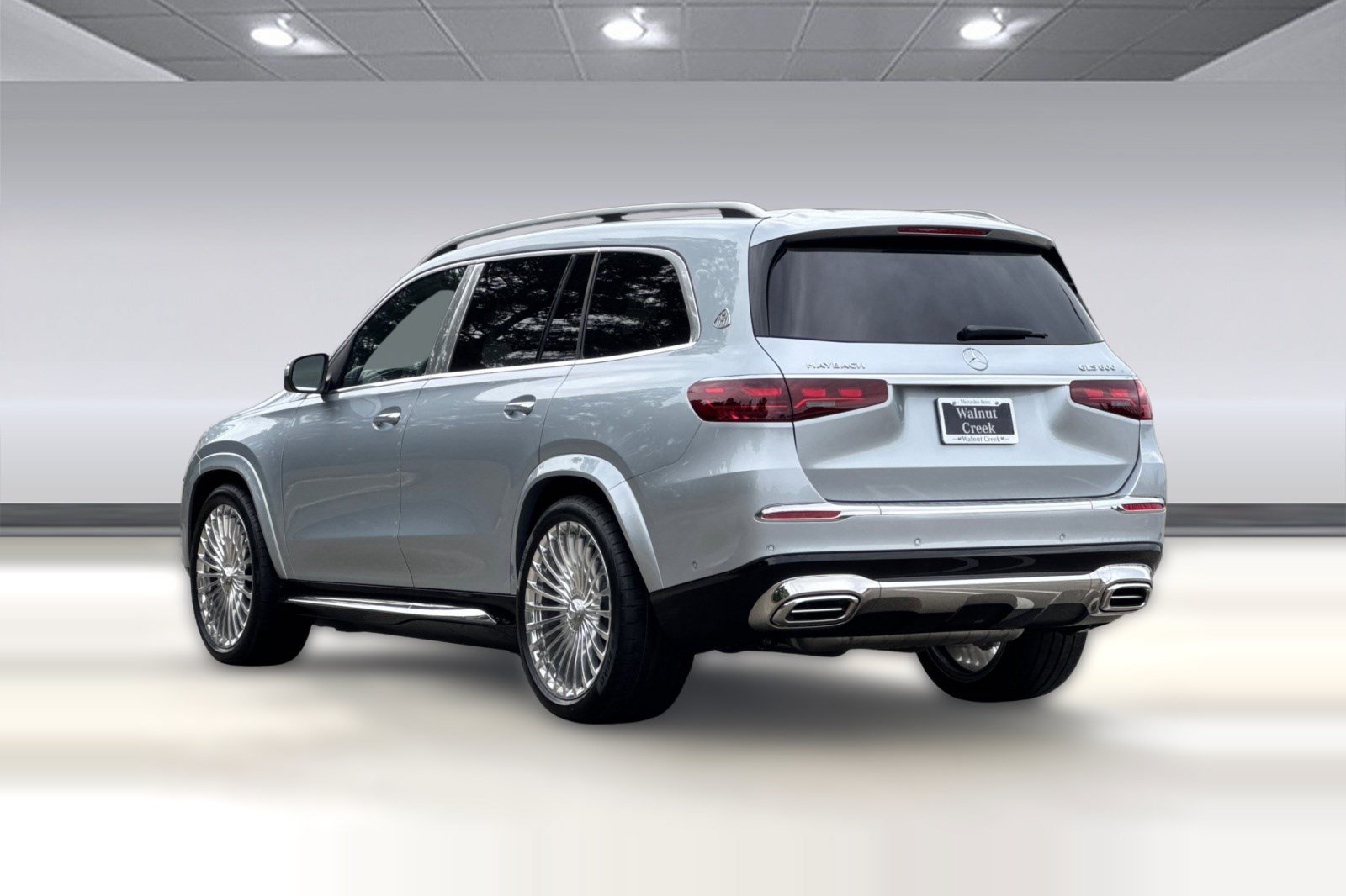 New 2026 Mercedes-Benz Maybach GLS 600 4MATIC image 3