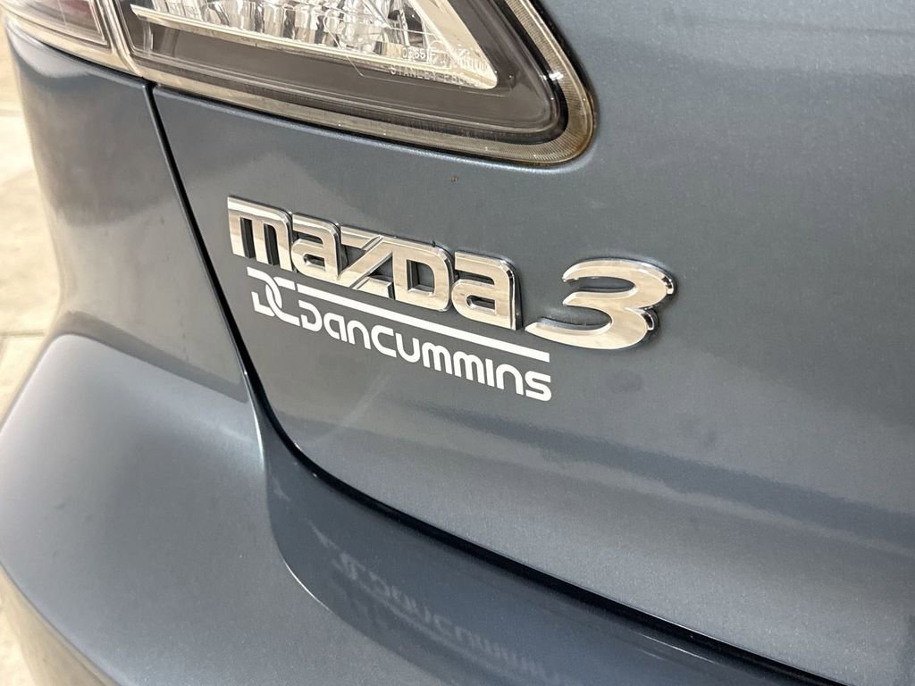 Used 2011 MAZDA MAZDA3 i Touring FWD image 25