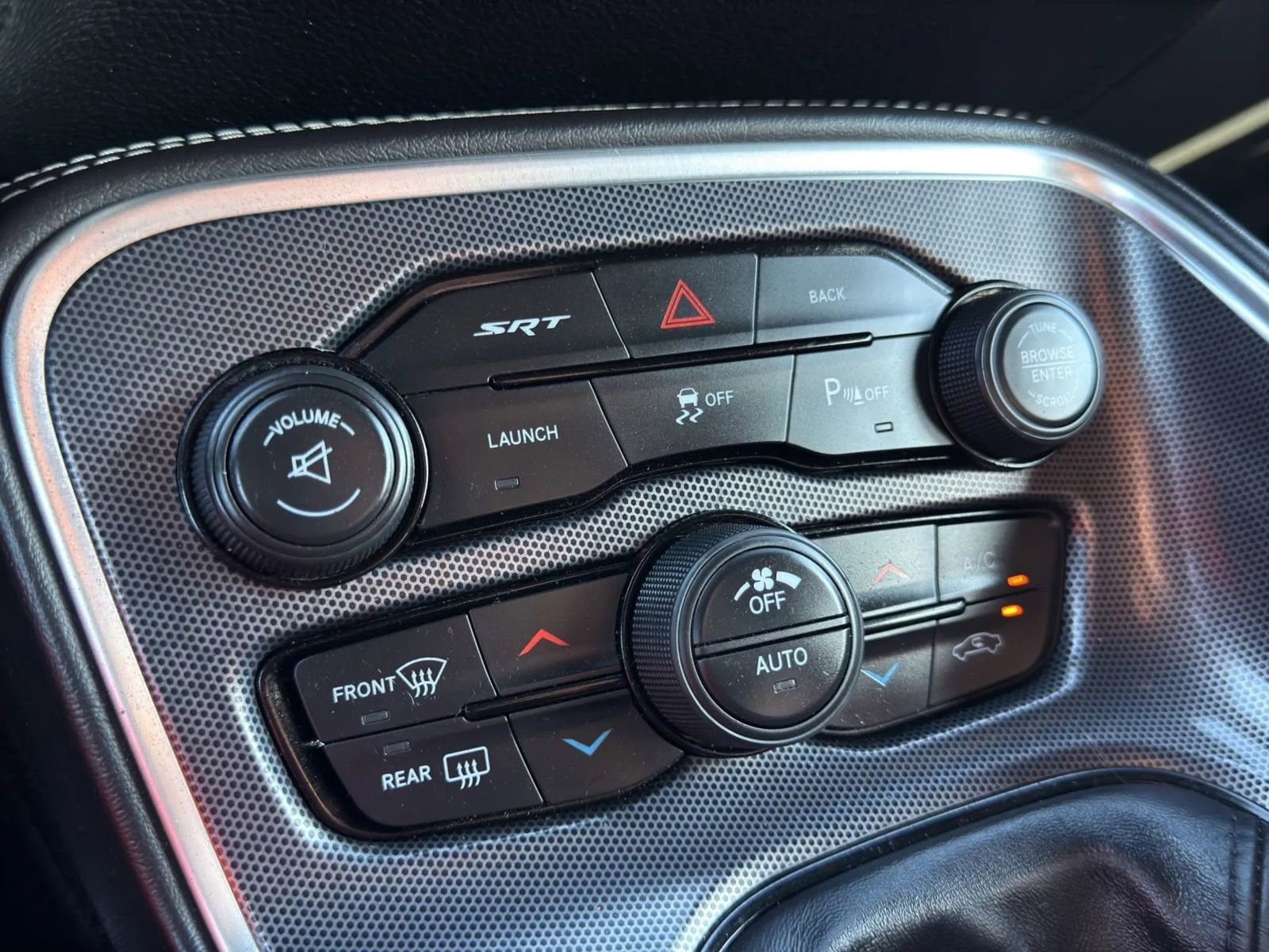 Used 2016 Dodge Challenger SRT w/ Technology Group image 24