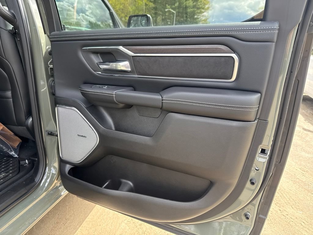 New 2026 RAM 1500 Laramie AWD/4WD image 27
