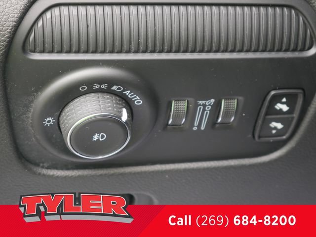 Certified 2023 Jeep Wagoneer 4WD image 22