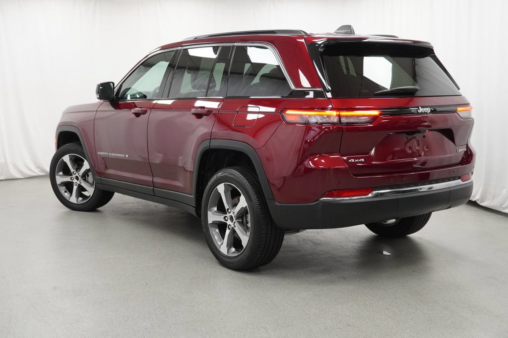 Certified 2025 Jeep Grand Cherokee Limited AWD/4WD image 14
