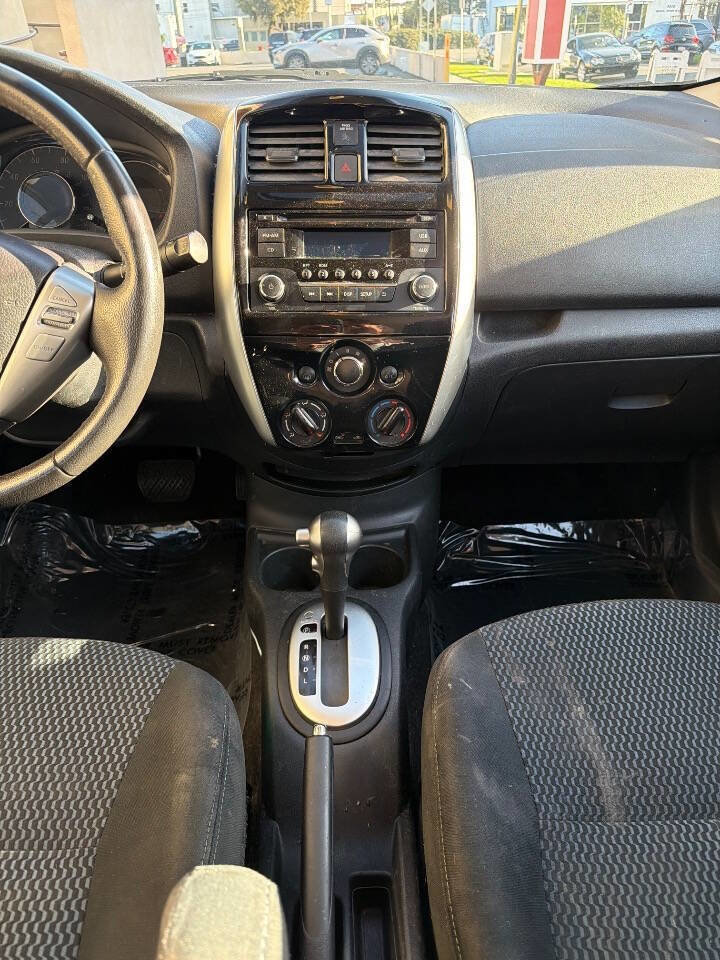 Used 2015 Nissan Versa Note SV image 9
