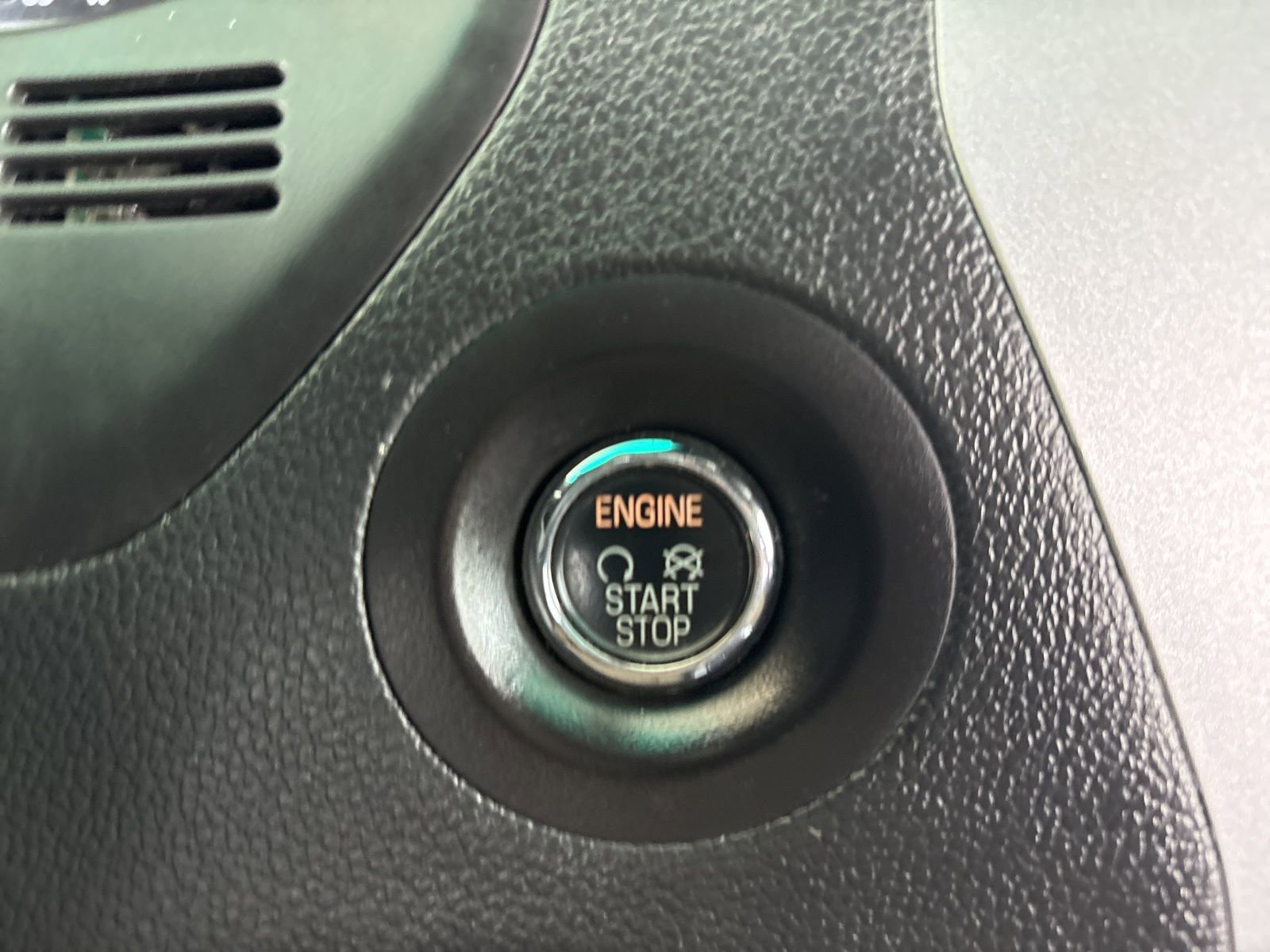 Used 2014 Ford Explorer Limited w/ Equipment Group 302A FWD image 28