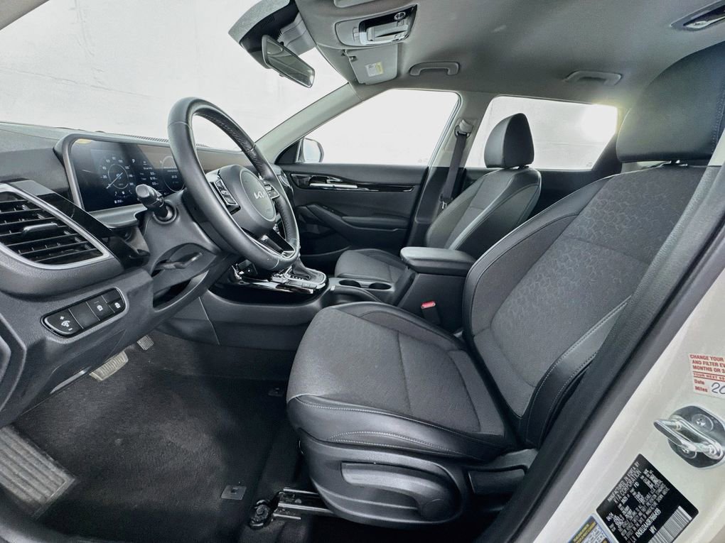 Used 2024 Kia Seltos S FWD image 12