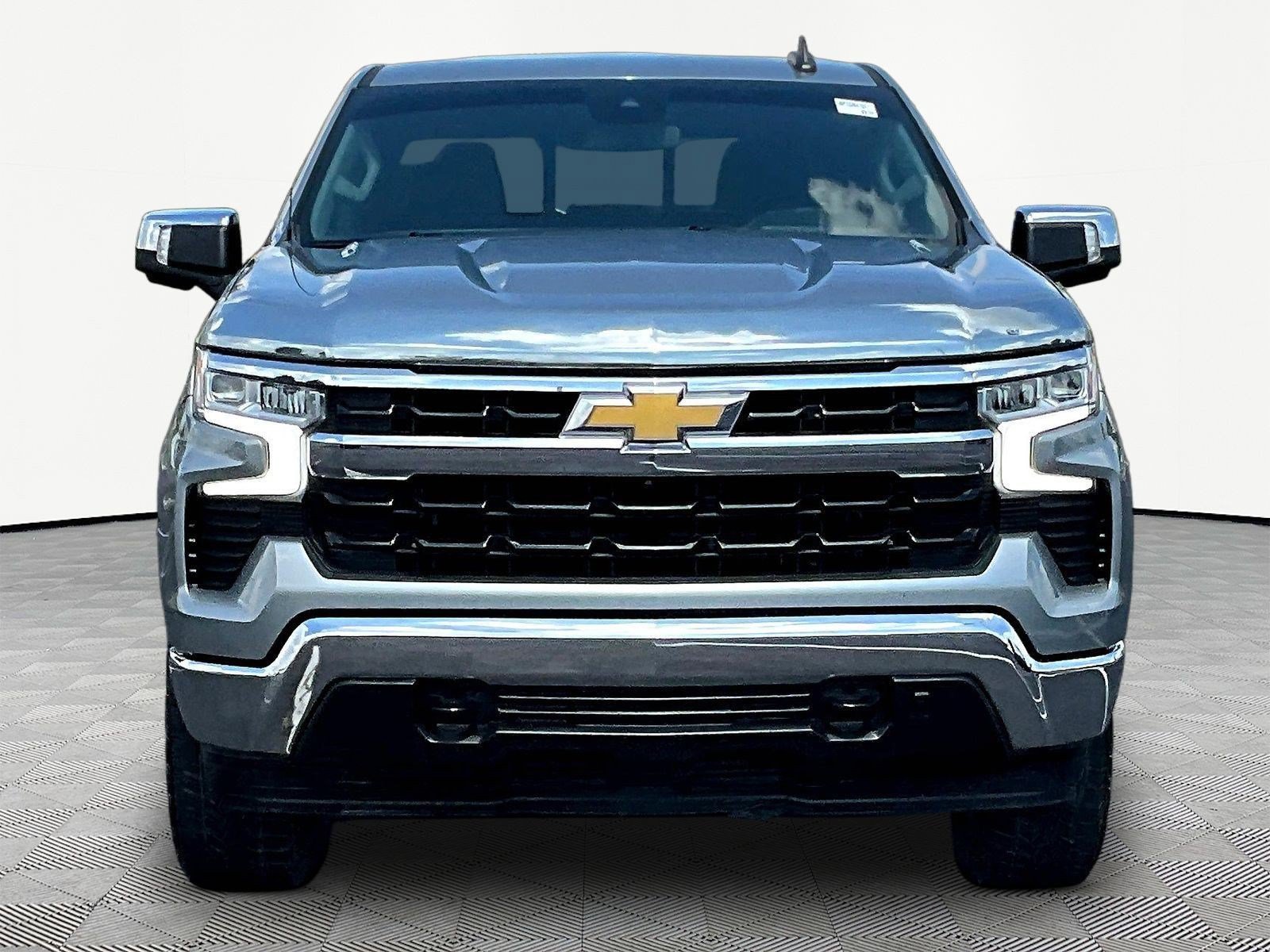 Used 2023 Chevrolet Silverado 1500 LT w/ Z71 Off-Road Package AWD/4WD image 2