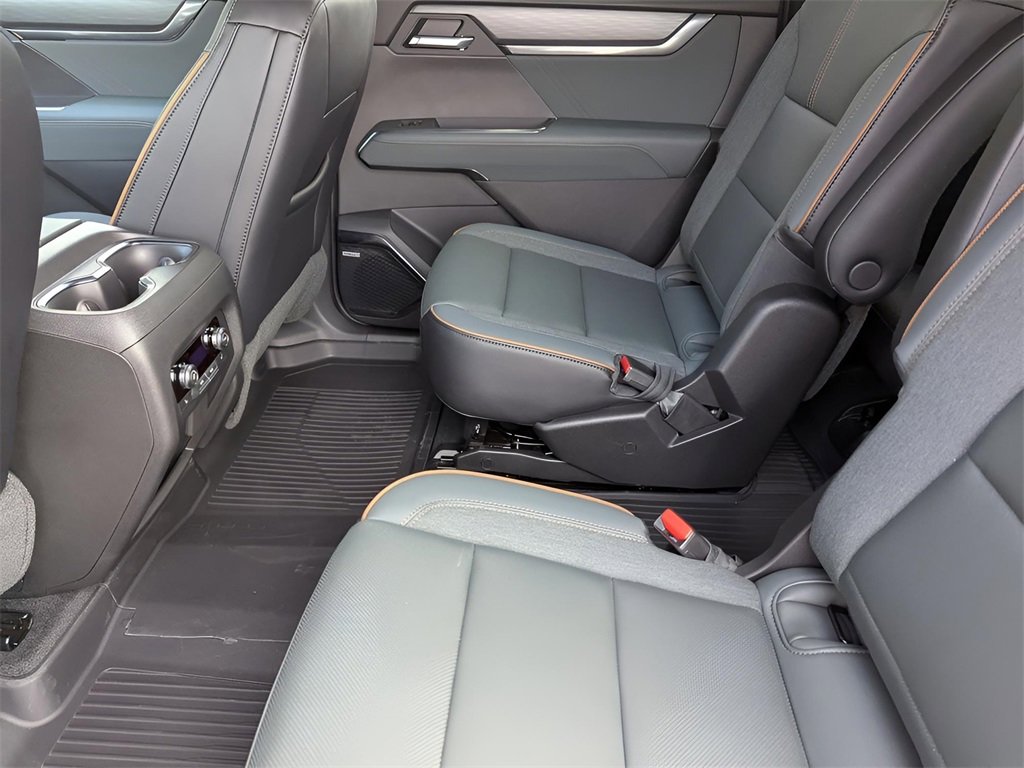 New 2026 GMC Acadia AT4 w/ Super Cruise Package image 11