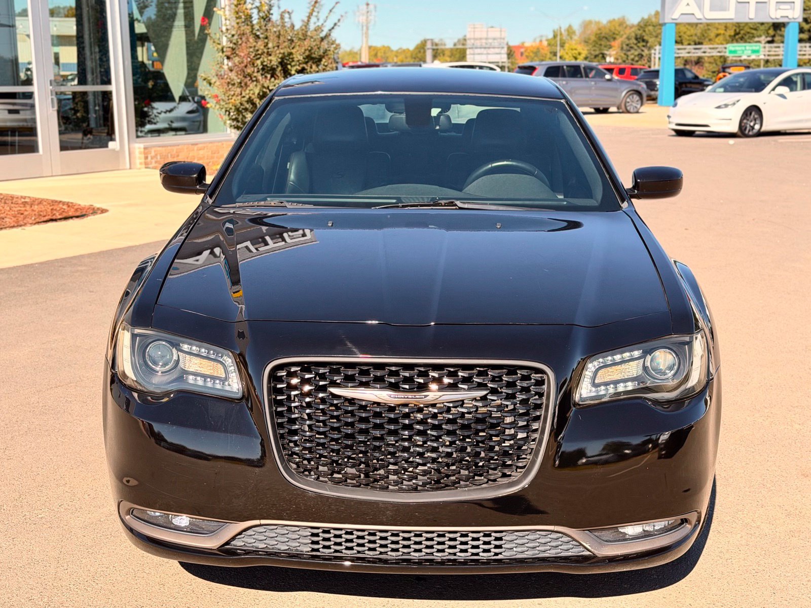 Used 2016 Chrysler 300 S RWD image 9