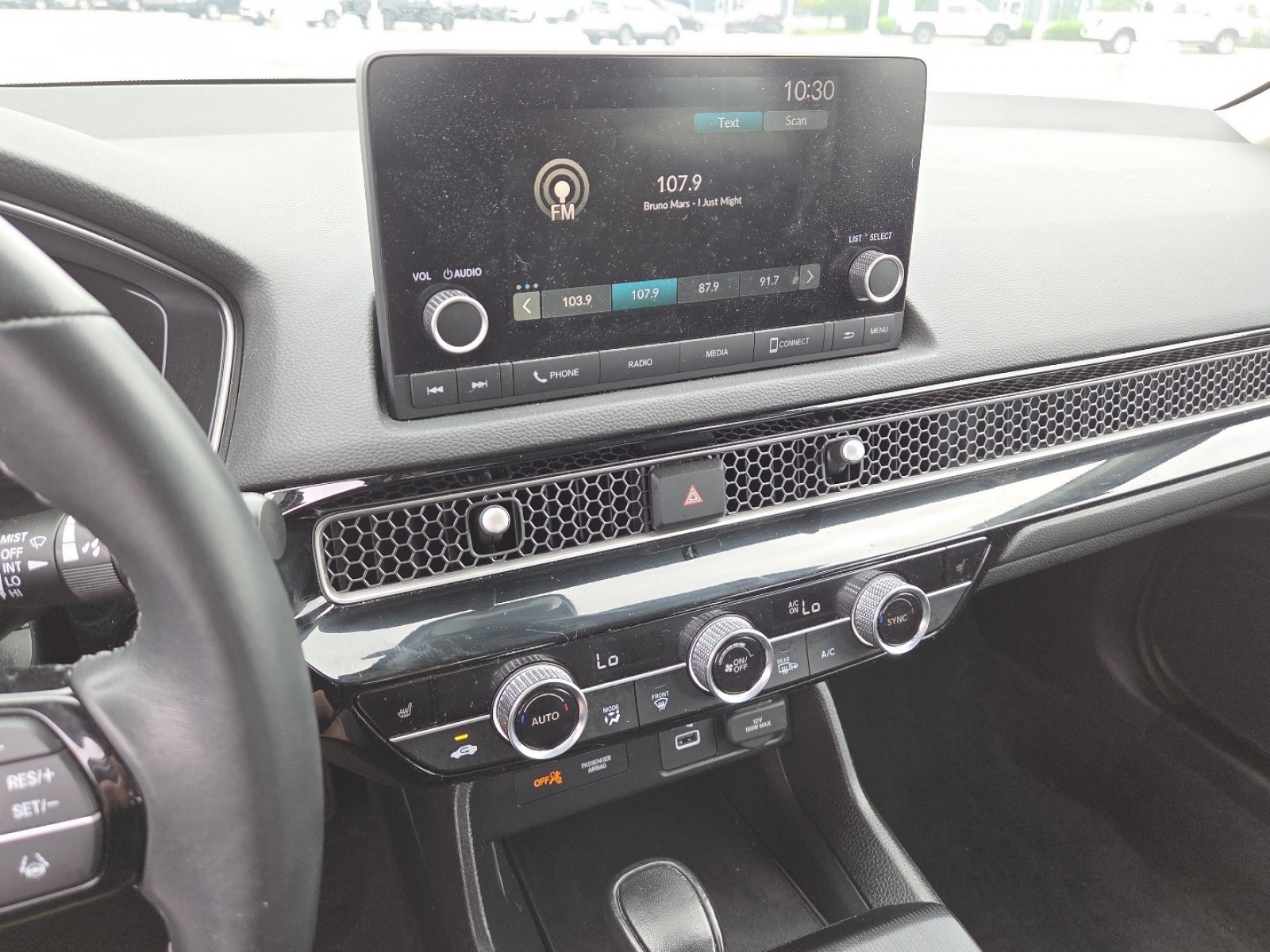 Used 2023 Honda Civic EX-L image 27