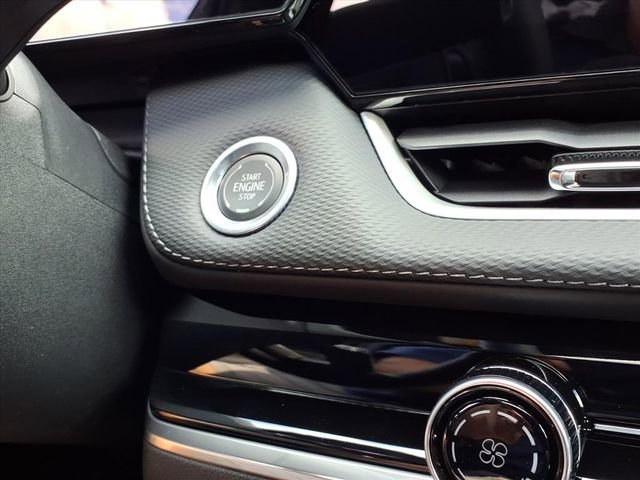 New 2026 Chevrolet Equinox LT w/ Midnight Edition image 32