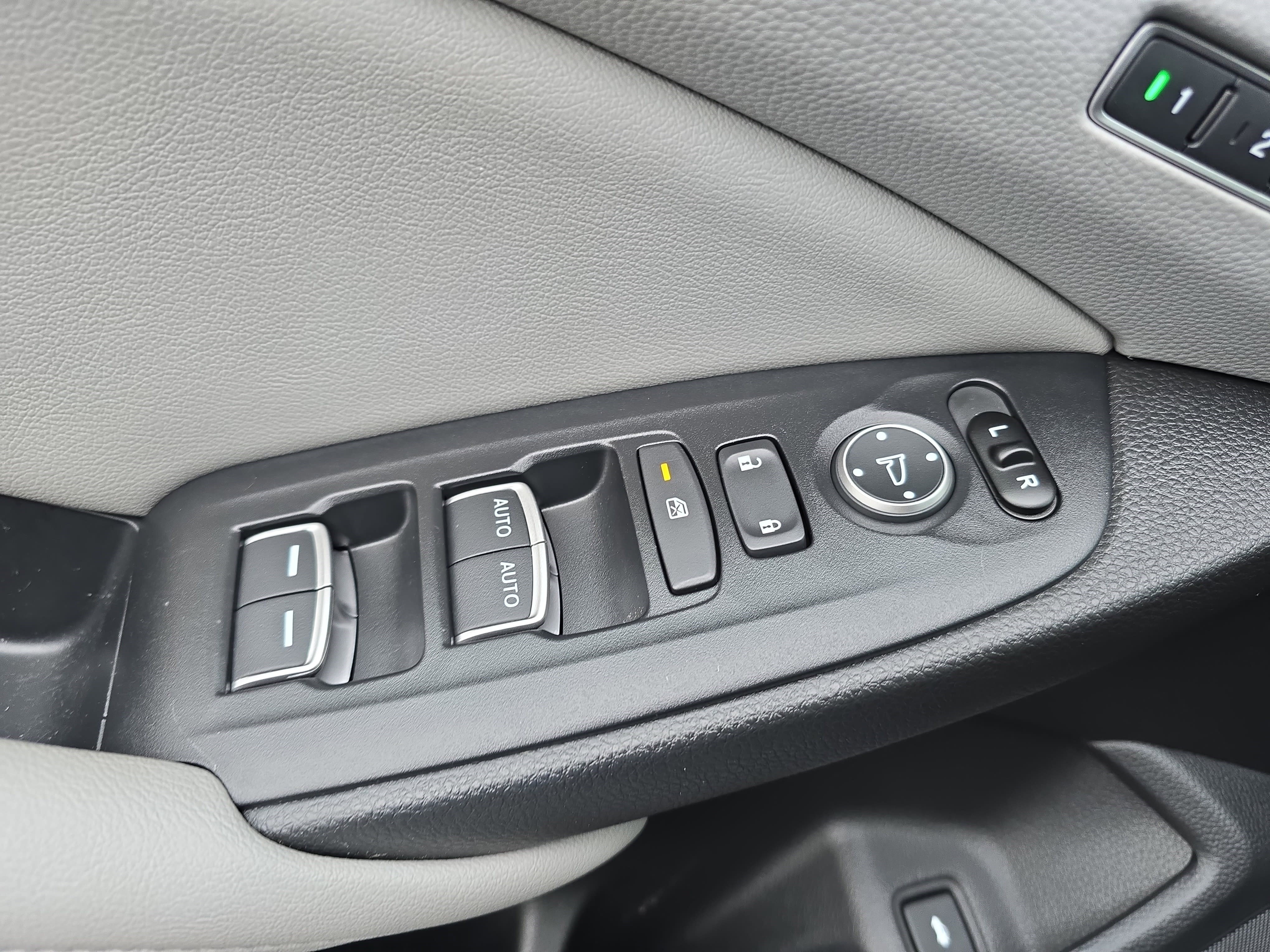 Used 2020 Honda Accord Touring image 25