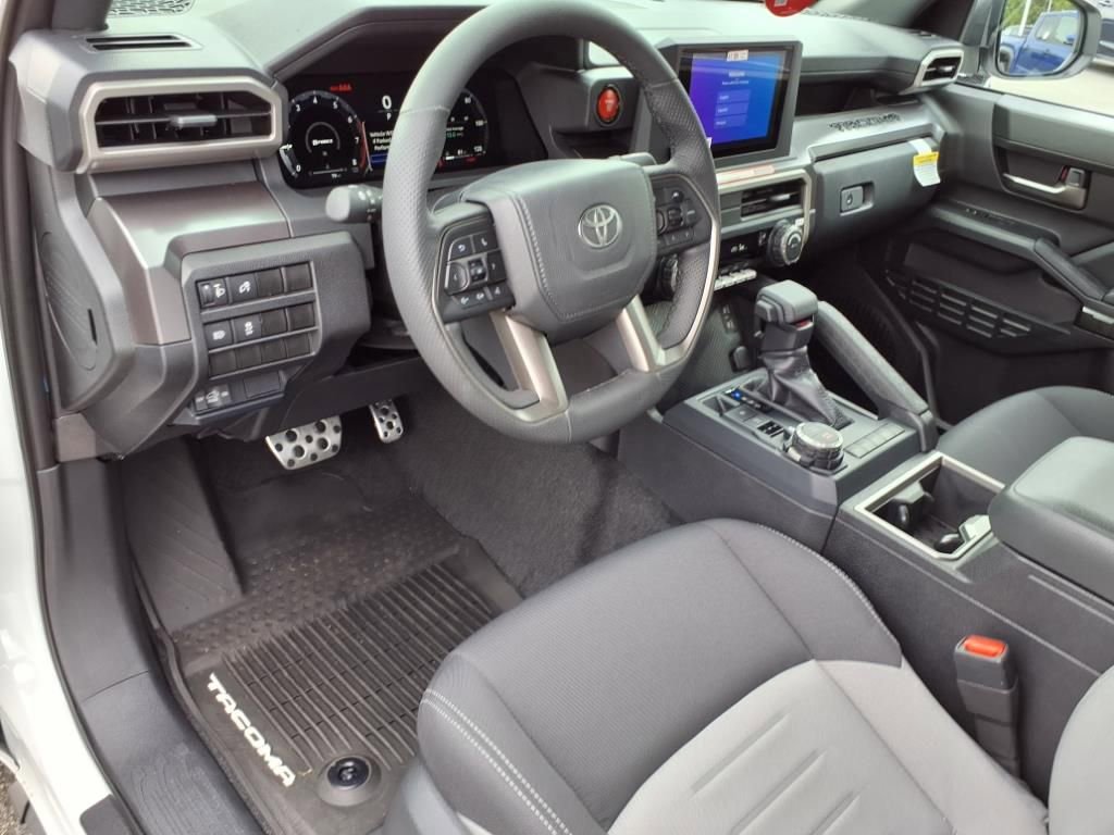 New 2025 Toyota Tacoma TRD Sport image 4