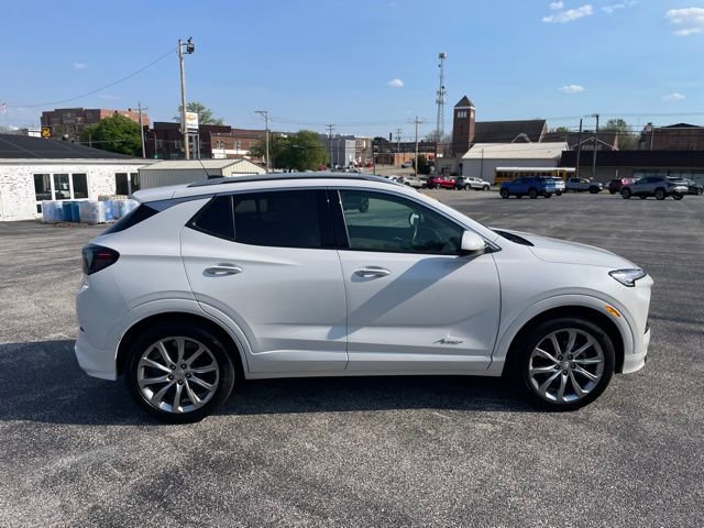 Used 2024 Buick Encore GX Avenir w/ Avenir Convenience Package image 4
