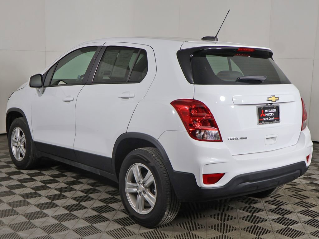 Used 2022 Chevrolet Trax LS AWD/4WD image 6