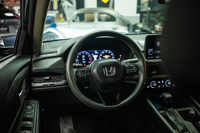 Used 2023 Honda Accord EX image 15