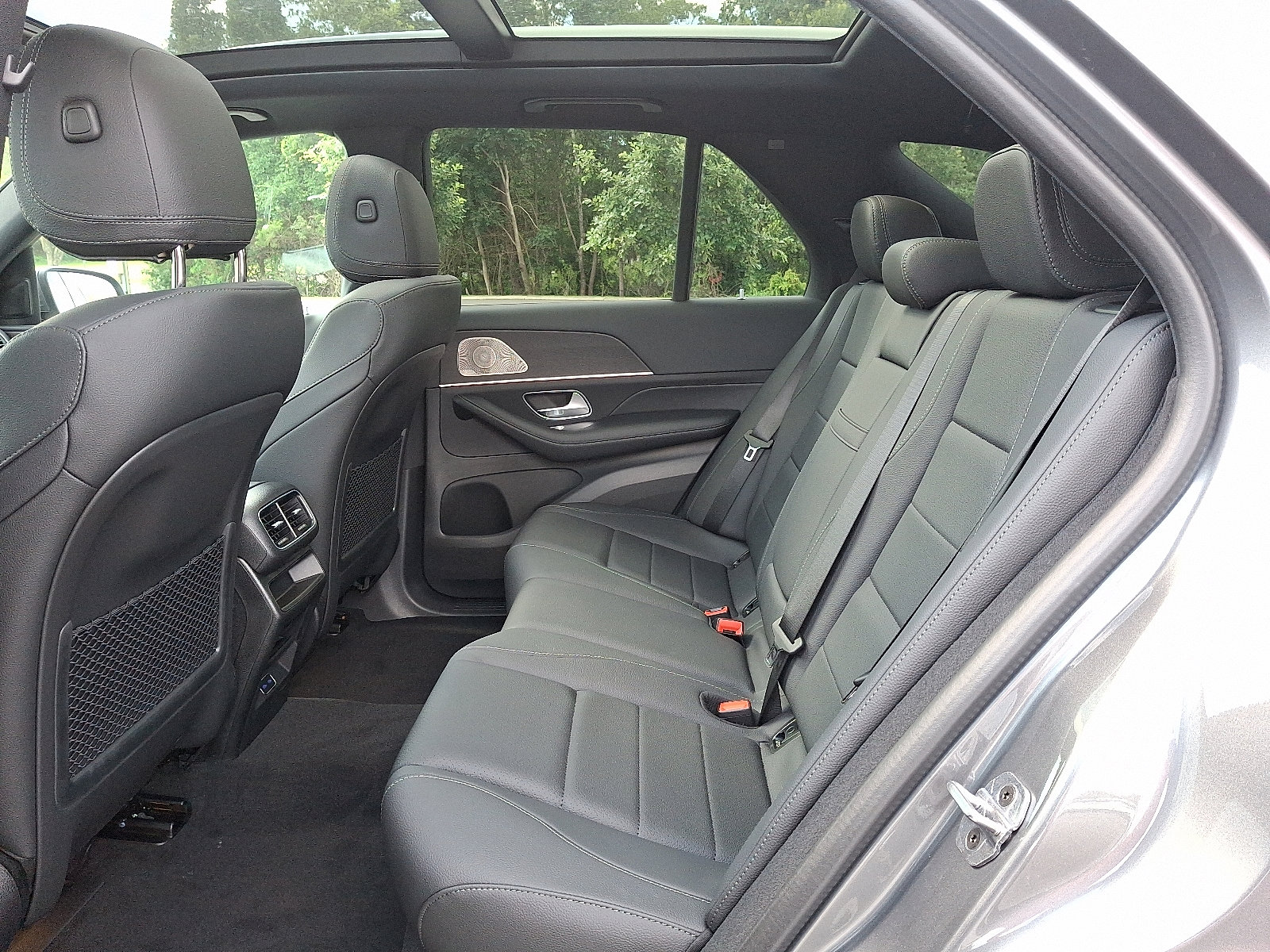 Certified 2025 Mercedes-Benz GLE 350 4MATIC image 9