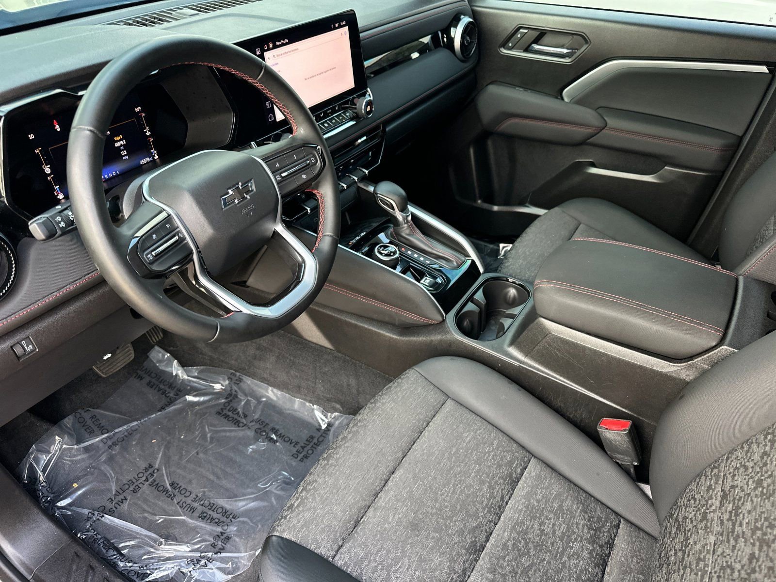 Used 2023 Chevrolet Colorado Z71 w/ Z71 Convenience Package 2 image 9