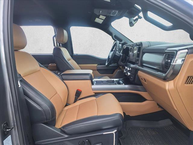 Used 2023 Ford F250 Lariat w/ Sport Appearance Package AWD/4WD image 18