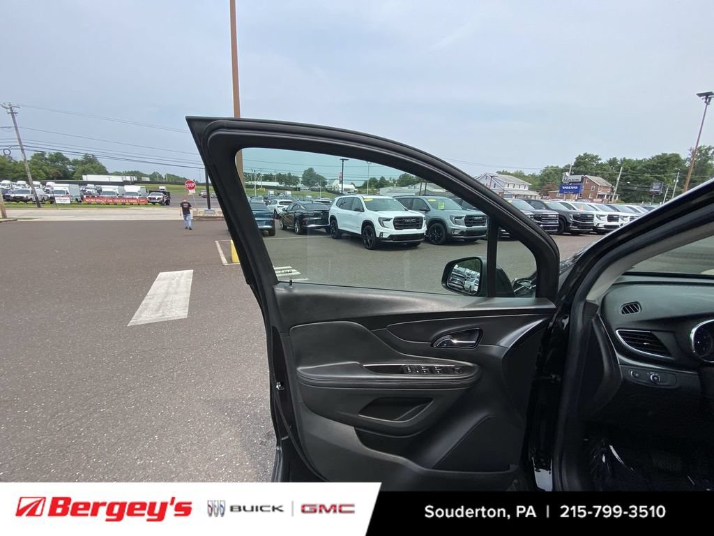Certified 2020 Buick Encore Preferred FWD image 26