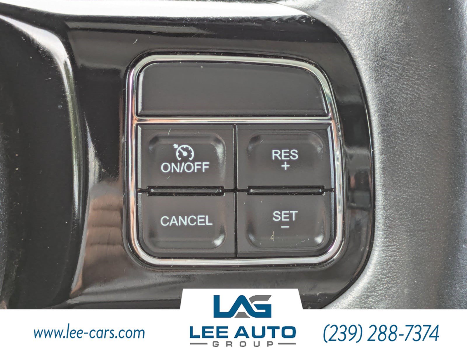 Used 2015 Jeep Wrangler Unlimited Sahara AWD/4WD image 18