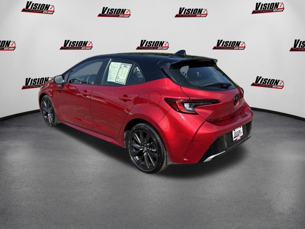 Used 2025 Toyota Corolla XSE FWD image 13