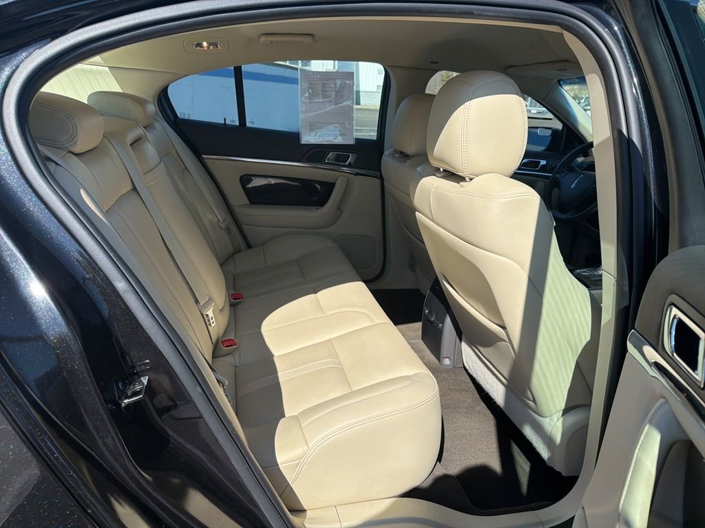 Used 2015 Lincoln MKS AWD w/ Equipment Group 101A image 22