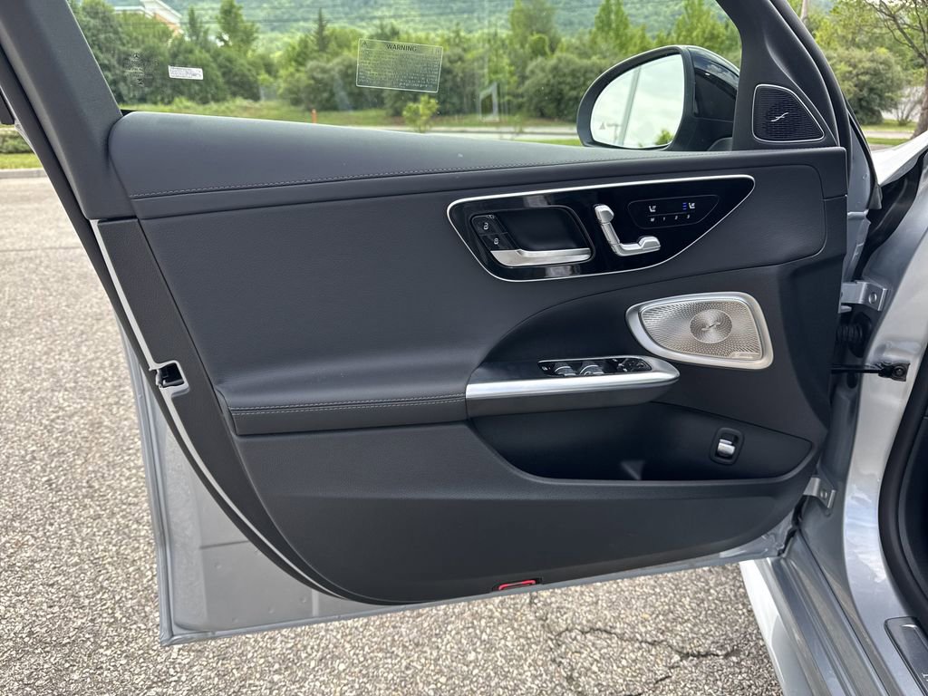 New 2025 Mercedes-Benz C 300 4MATIC Sedan image 14