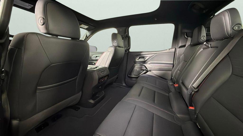 Certified 2025 Chevrolet Silverado EV RST AWD/4WD image 29