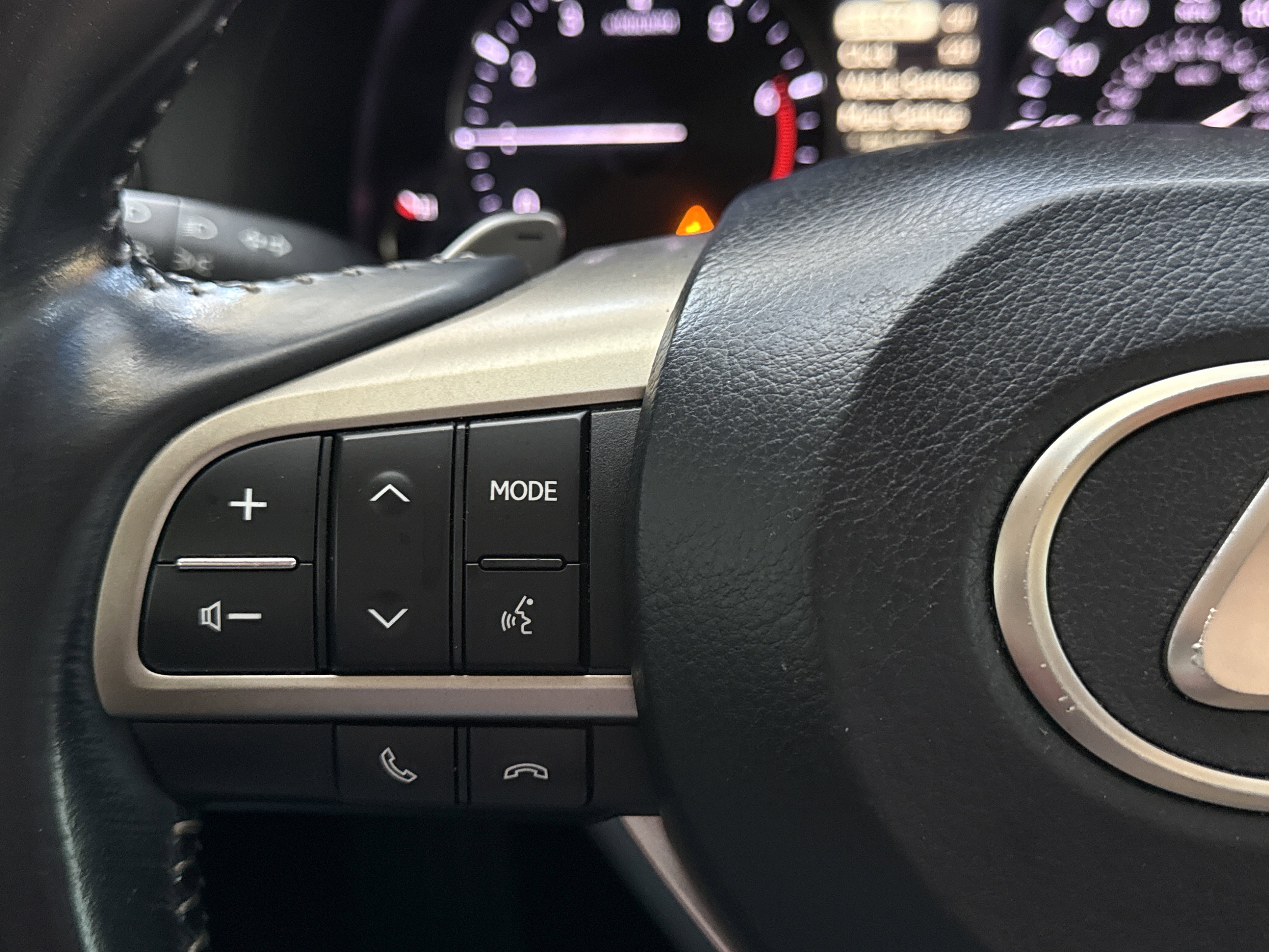 Used 2016 Lexus GS 200t image 15