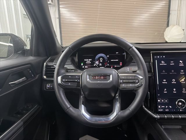 Used 2025 GMC Acadia Elevation image 38