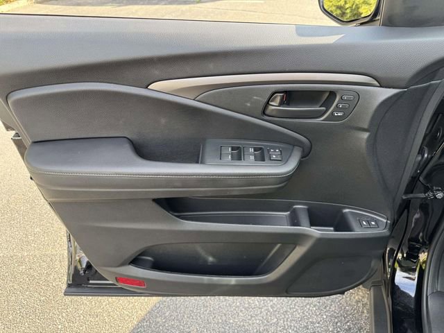 Certified 2023 Honda Passport EX-L image 15