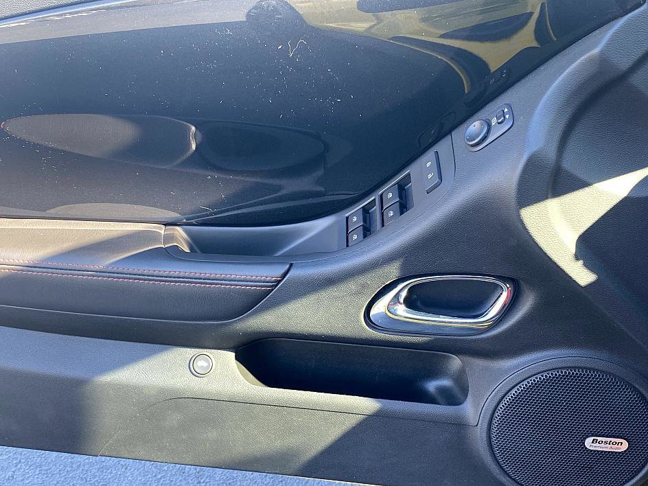 Used 2013 Chevrolet Camaro ZL1 image 9