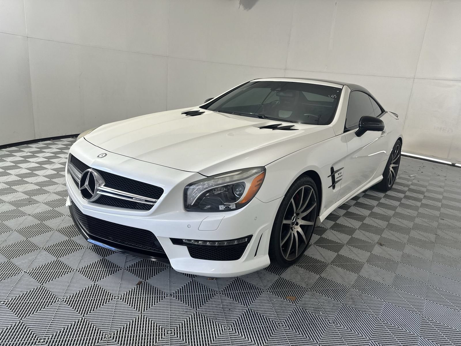 Used 2016 Mercedes-Benz SL 63 AMG image 4