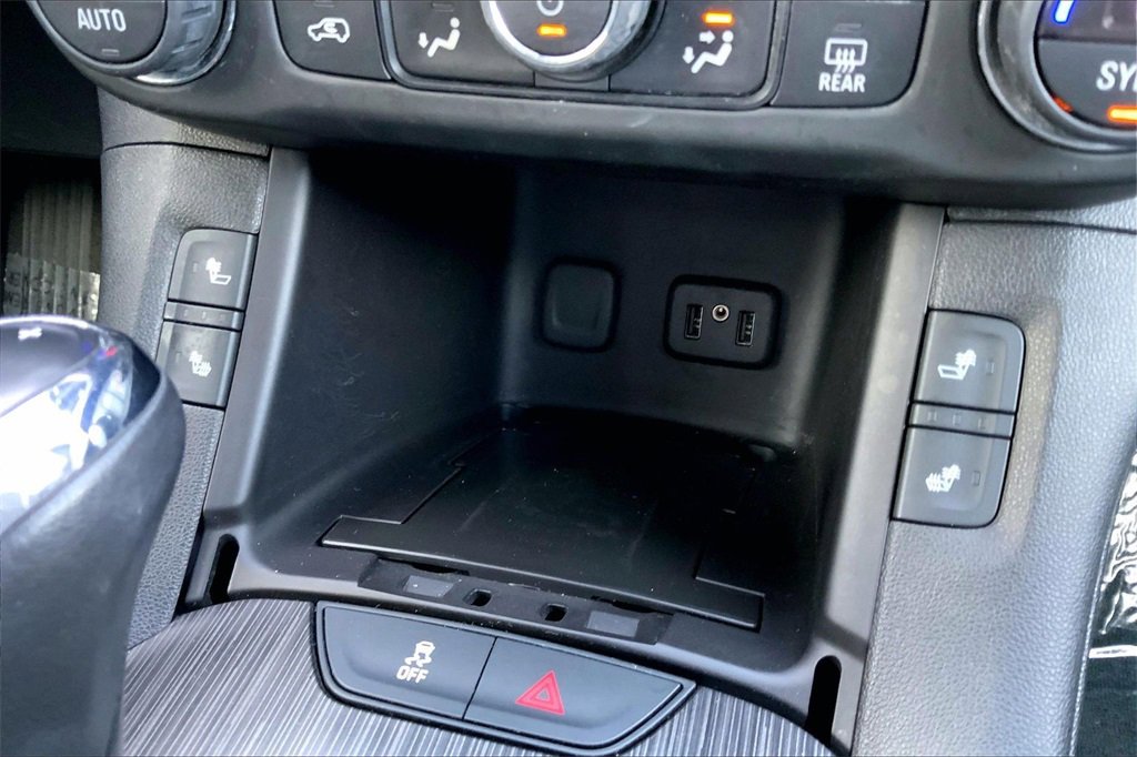 Used 2017 GMC Acadia SLE w/ Driver Alert Package I image 17