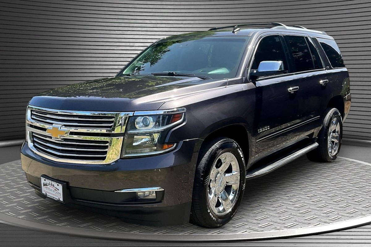 Used 2015 Chevrolet Tahoe LTZ AWD/4WD image 3