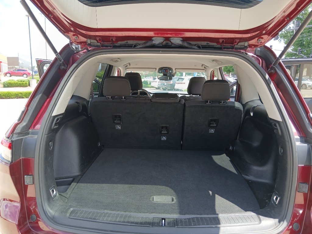Used 2023 Jeep Grand Cherokee Laredo RWD image 20