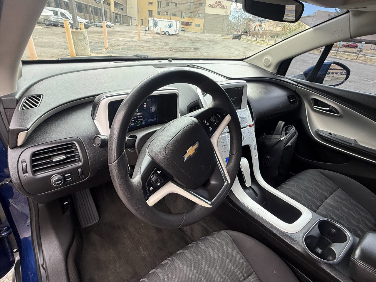 Used 2013 Chevrolet Volt FWD image 12