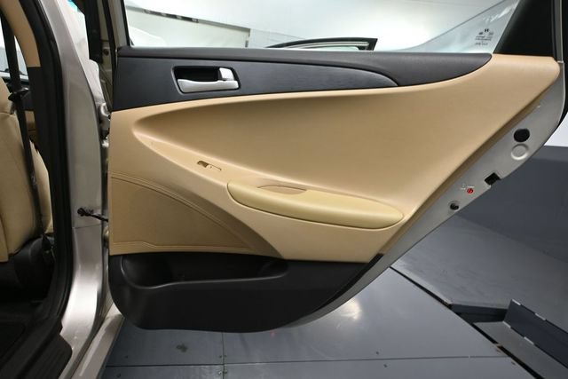 Used 2011 Hyundai Sonata GLS FWD image 31