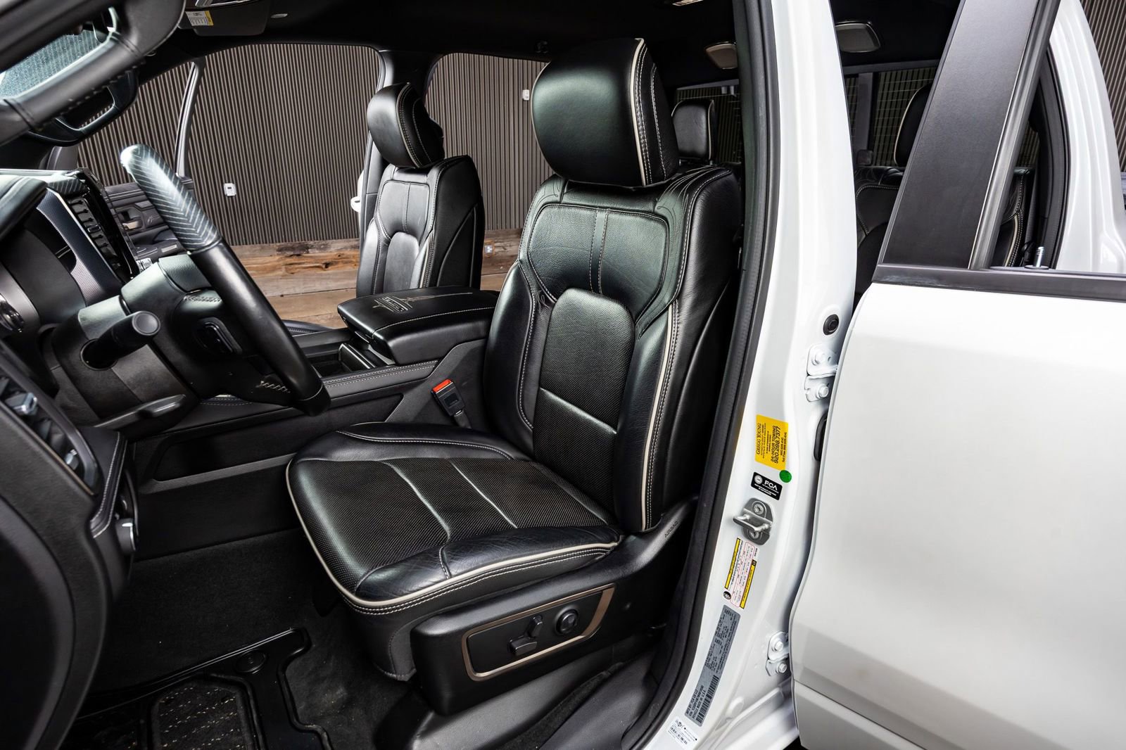 Used 2021 RAM 1500 Limited w/ Night Edition image 31