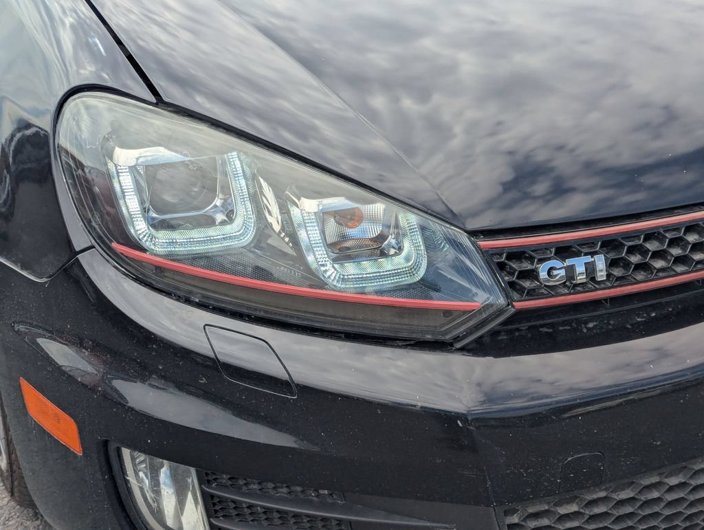 Used 2014 Volkswagen GTI Wolfsburg Edition FWD image 11