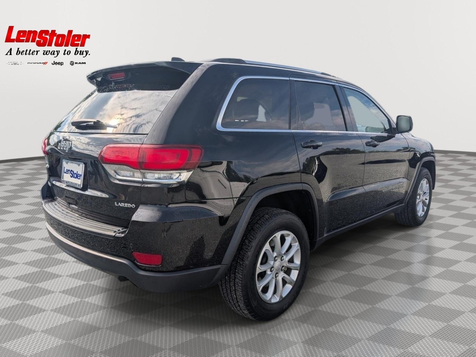 Used 2021 Jeep Grand Cherokee Laredo AWD/4WD image 5