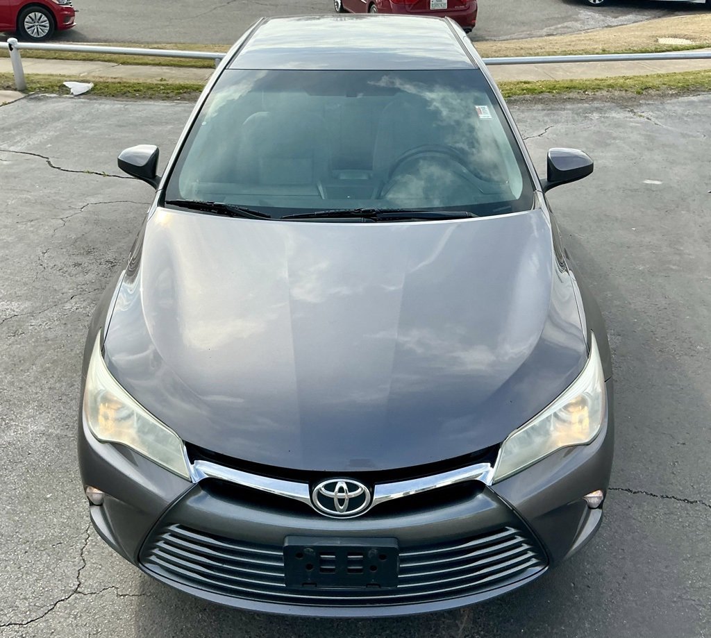 Used 2016 Toyota Camry LE image 11
