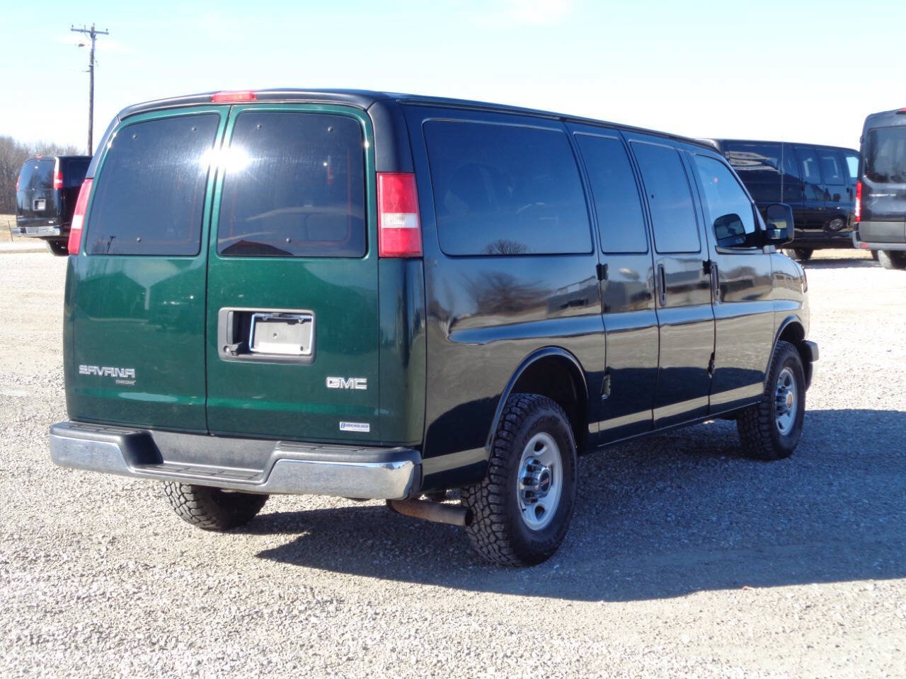 Used 2016 GMC Savana 3500 LT w/ LT Preferred Equipment Group RWD image 6