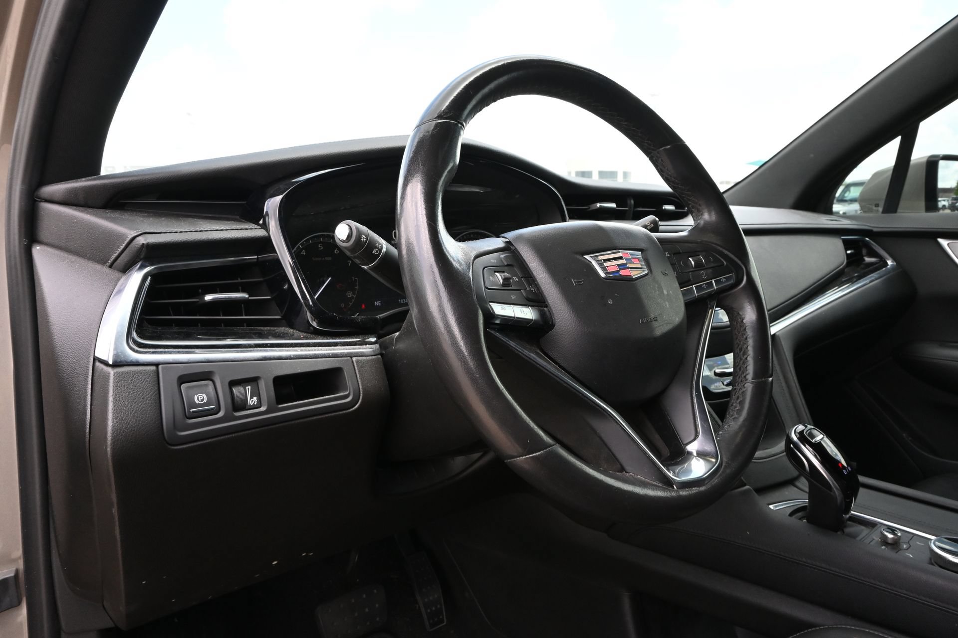 Used 2022 Cadillac XT6 Luxury FWD image 16