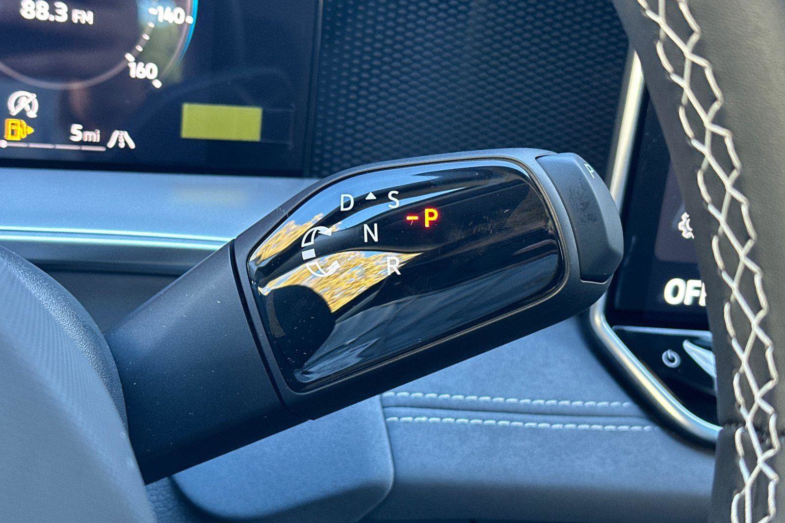 New 2026 Volkswagen Tiguan SE image 20